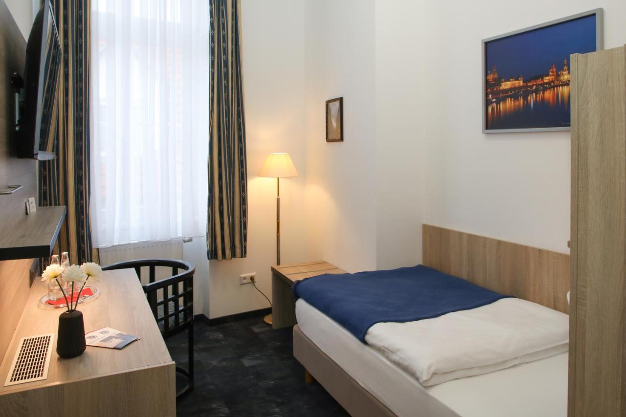 Hotel Zur Kulturweberei Финстервальде Экстерьер фото