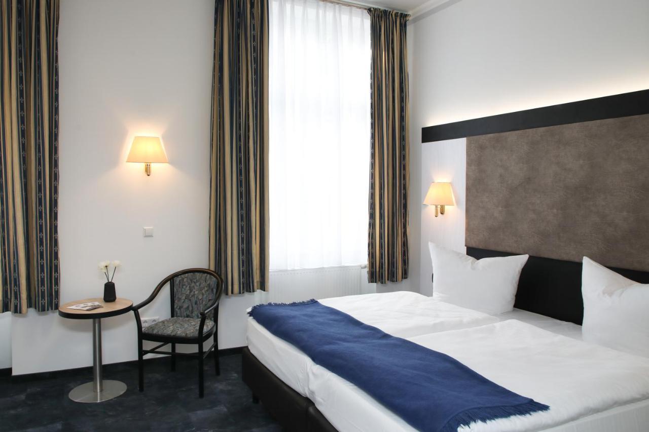 Hotel Zur Kulturweberei Финстервальде Экстерьер фото